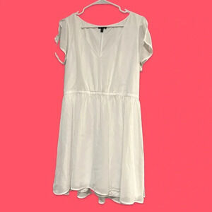 Used Express White Dress Size XL - Split Sleeve, V-Neck, Elastic Waist!